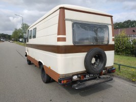 Hanomag-Henschel (Mercedes) F45 benzine kampeerwagen (camper) 1972  (8)